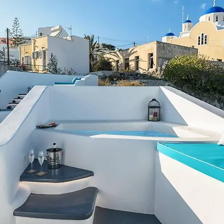 Santorini Traditional House With Private Hot Tub *
