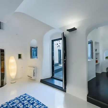 Apartment Santorini Traditional House With Private Hot Tub Fira (Santorini)