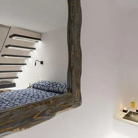 Apartment Santorini Traditional House With Private Hot Tub